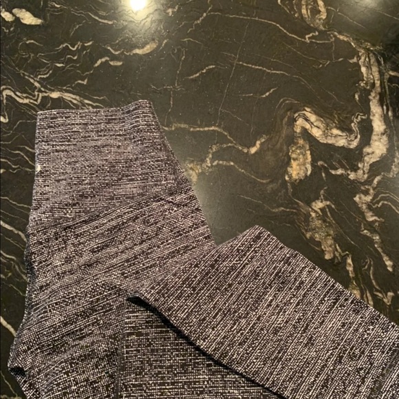 Lululemon Align size 4 - Picture 3 of 8